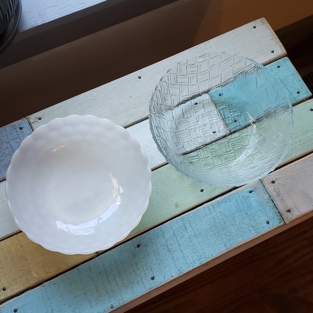 Bowls two for one 9x3 vintage